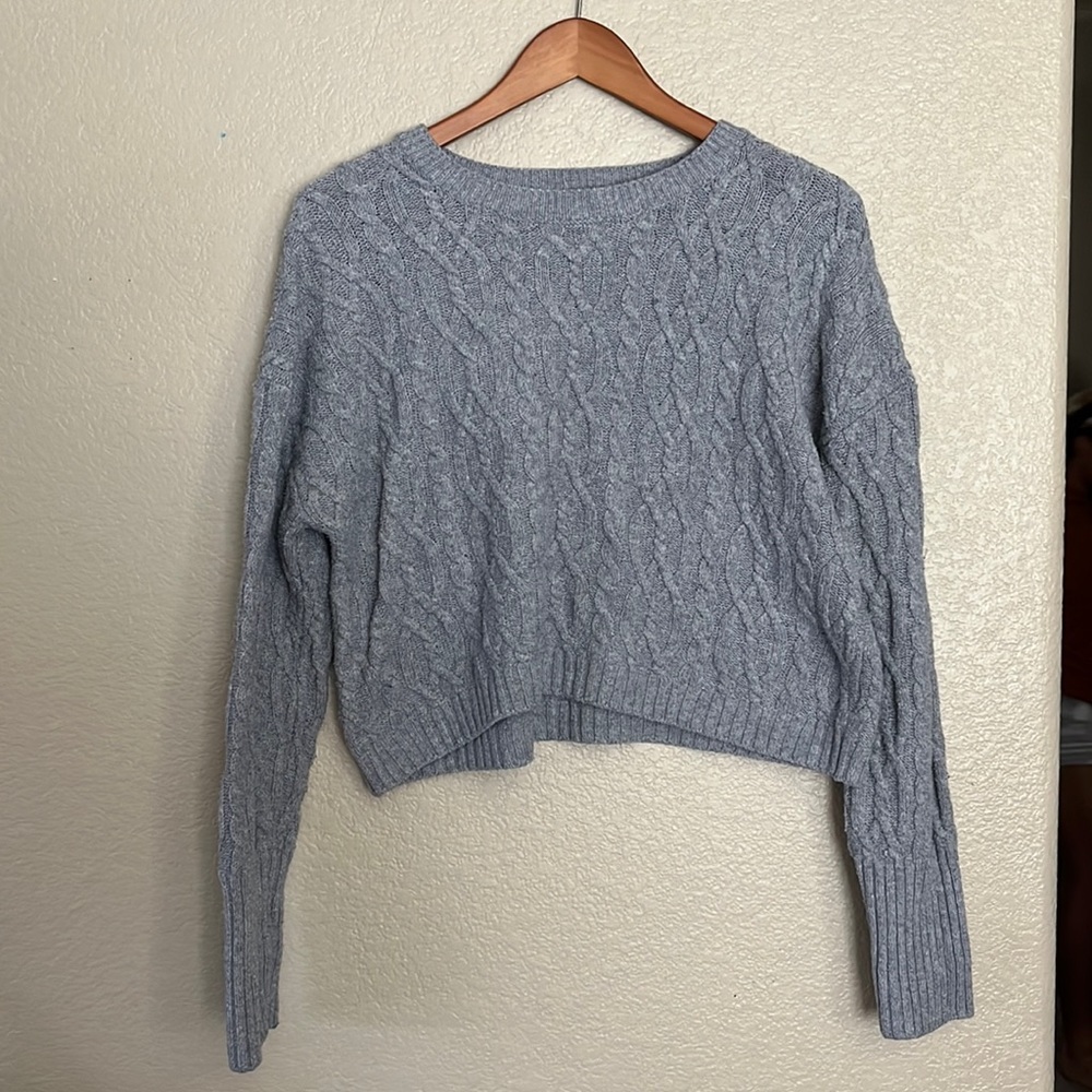 Wild Fable Grey crop top Sweater sz m